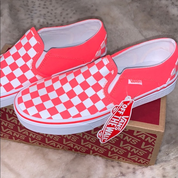 coral checkered vans